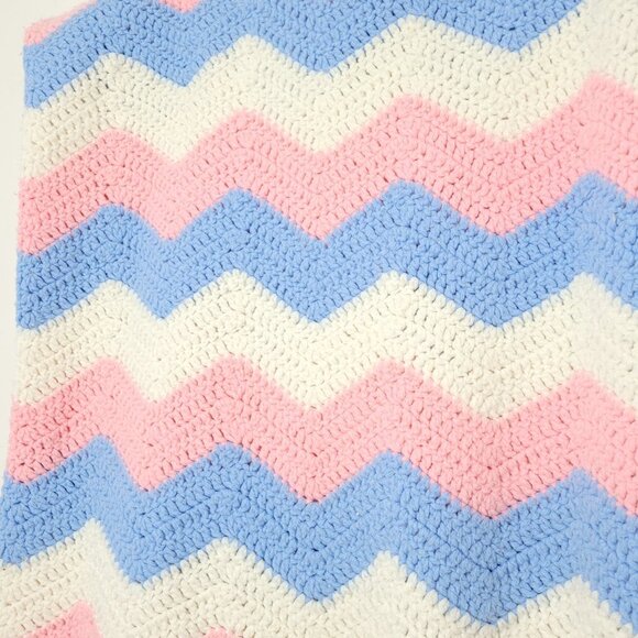 Handmade Afghan Crochet Chevron Stitch Baby Blanket Pink Blue Gift Newborn Knit - Picture 4 of 7
